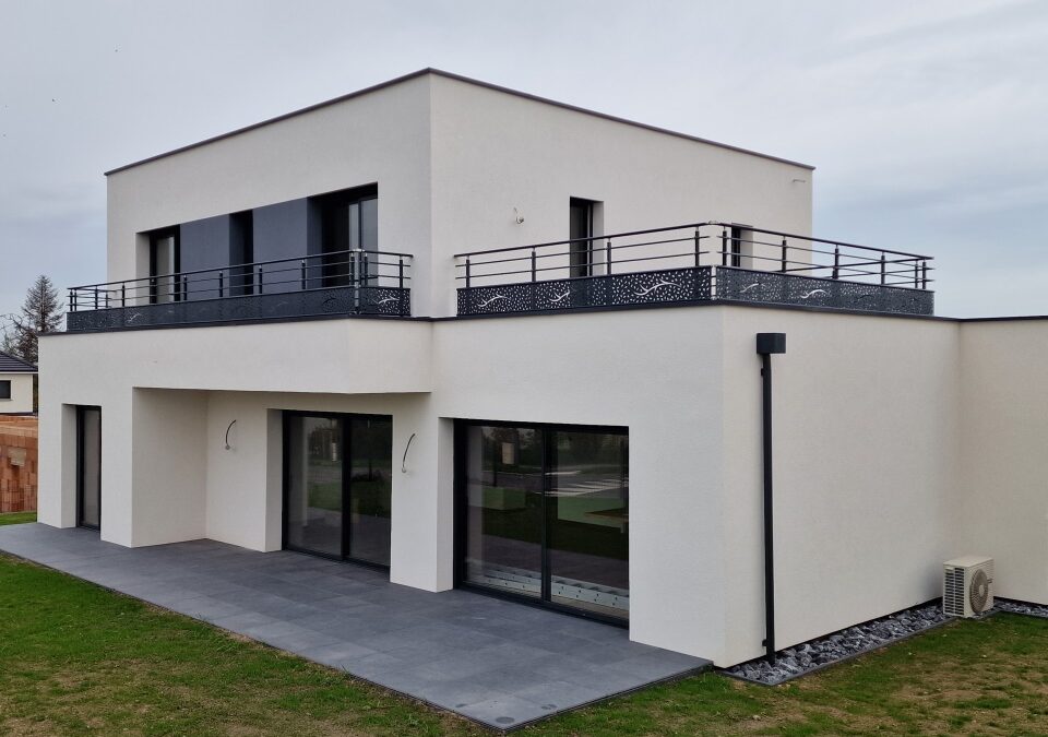 Garde-corps pour toitures de terrasses dans les Vosges : contactez-nous !