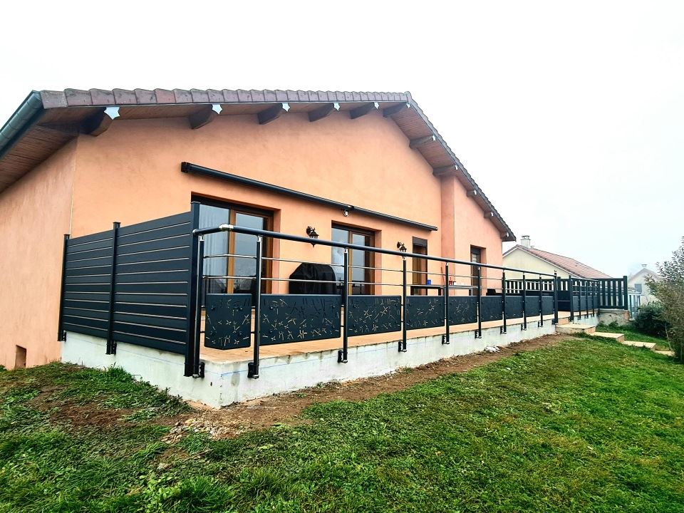 Garde-corps extérieurs pour maisons à Nancy